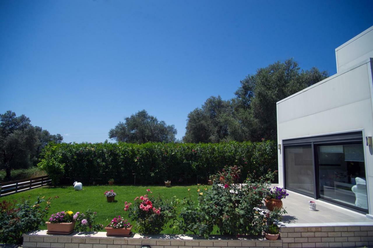 Villa Nicolas Plataria Exteriör bild